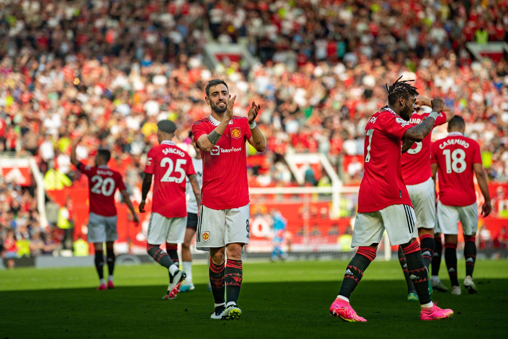 在压力下的 在压力下的